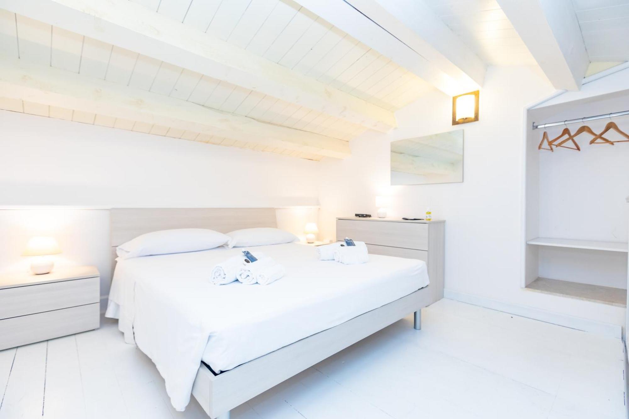 Seachilly House By Ortigiaapartments *